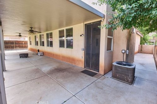 122 Quartz Ln, Perris CA  92570-7268 exterior