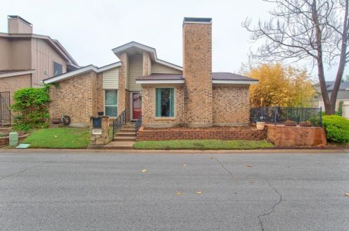 8100 Lea Shore St, Fort Worth, TX 76179-3219