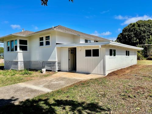 1595 Eames St, Wahiawa, HI 96786-2603