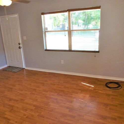 760 48th Ave, Saint Petersburg, FL 33703-3725