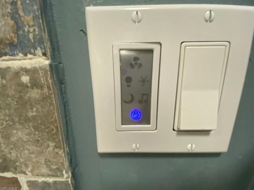 218 Roosevelt Ave, Lehigh Acres FL 33972-1200 exterior