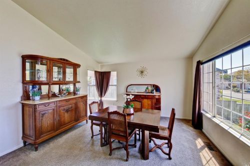 322 Asuelo Way, Santa Rosa, CA 95401-6747