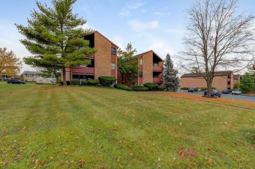 4901 Chalet Dr, Cincinnati, OH 45217-1452