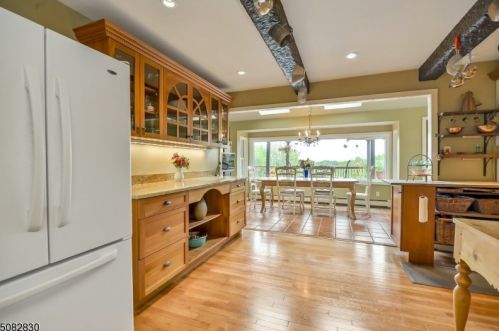 25 Darmstatter Rd, Skyline Lakes NJ  07456-1301 exterior