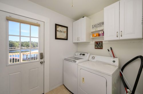 883 Squirrel Rd, Defuniak Springs FL  32433-7686 exterior