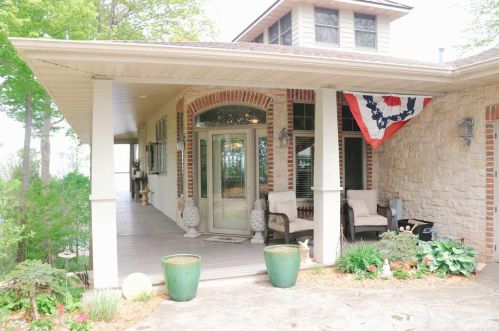 8814 Claflin Park Rd, Sturgeon Bay, WI 54235-9452