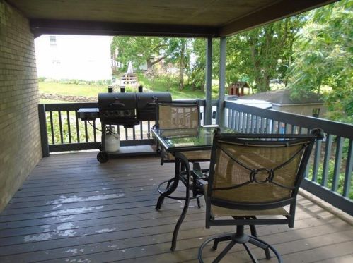 803 Elmer St, Ambridge PA  15003-1647 exterior