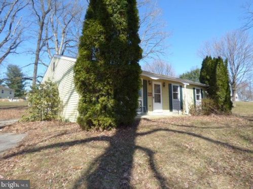 28 Keeney Sunset Dr, Shrewsbury, PA 17361-1853