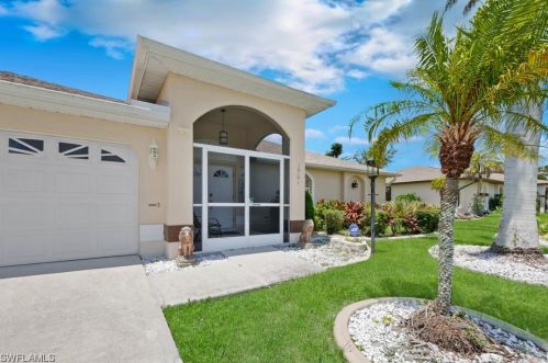 1501 1st Ter, Cape Coral, FL 33909-2662