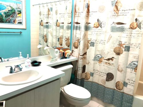1115 Gator Trl, West Palm Beach FL  33409-2038 exterior
