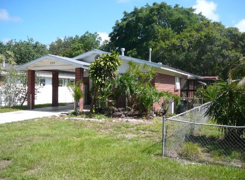 1123 Pine Ave, Fort Pierce, FL 34982-6181