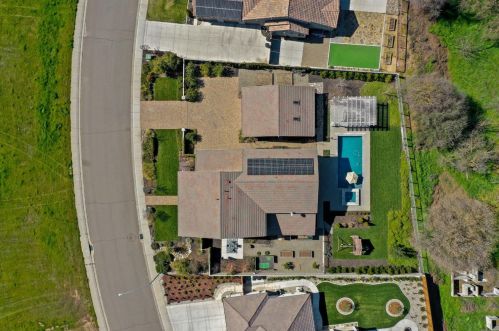 10817 Goldsborough Cir, Valley Home CA 95361-7649 exterior