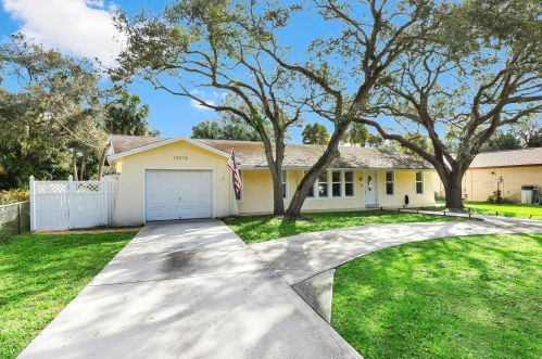 13074 23rd Ave, West Palm Beach, FL 33410-1302
