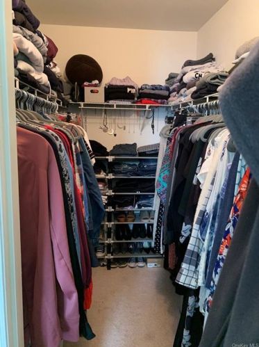 15 Olde Wagon Rd, Warwick NY  10990-4227 exterior