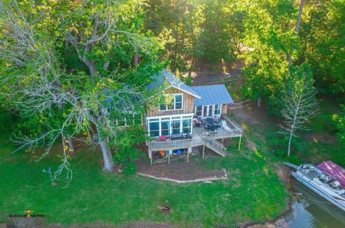 610 Private Road 5514, Palestine, TX 75801-5557