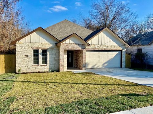 2415 Johnson St, Fort Worth, TX 76105-4433