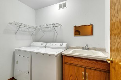 843 Aspen Cir, Saint Cloud MN  56387-2467 exterior