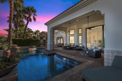 81530 Carboneras, La Quinta CA  92253-8219 exterior