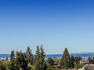 900 5th Ave, Edmonds WA 98020-4036 exterior