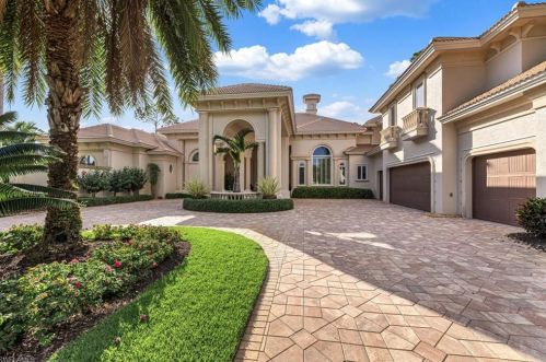 15287 Corsini Ln, Naples, FL 34110-2707