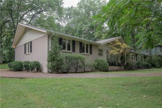 617 Brook Hollow Rd, Nashville, TN 37205-3119