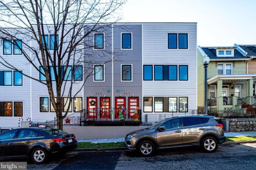 227 Seaton Pl, Washington, DC 20002-1529
