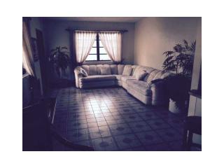 224 32nd St, Hialeah, FL 33012-5318