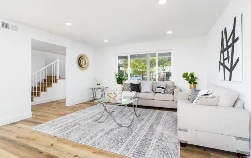 7012 Bobhird Dr, San Diego CA 92119-1404 exterior