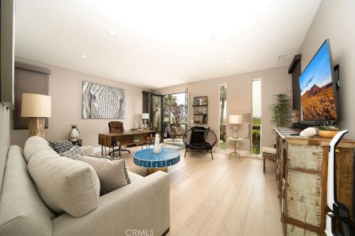 231 Seal Beach Blvd, Seal Beach CA  90740-2633 exterior