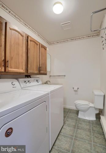 138 Irene Ave, Ephrata PA  17522-2168 exterior