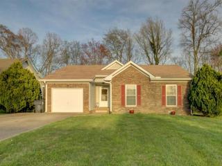 231 Kathleen Ct, Clarksville, TN 37043-6241