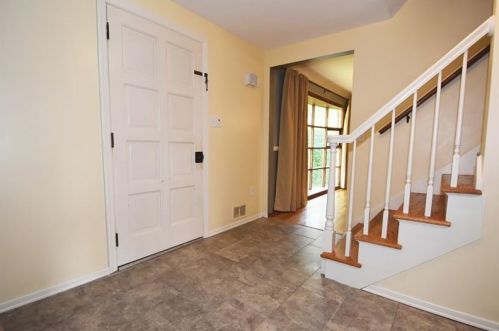 1873 Tilton Dr, Pittsburgh, PA 15241-2636