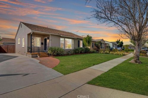 3734 Centralia St, Lakewood, CA 90712-3809