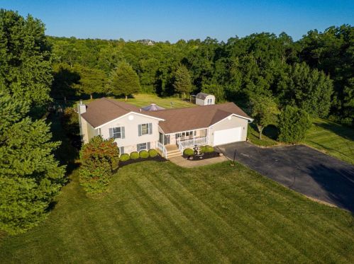 6084 State Rd, Somerville, OH 45064-9472