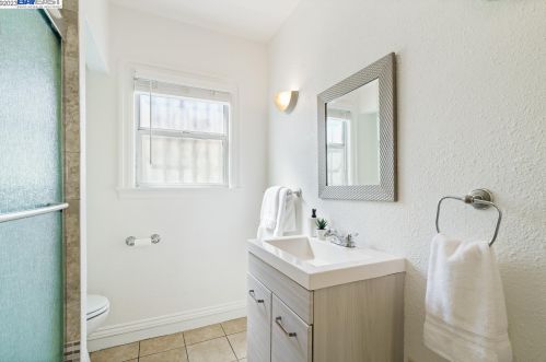 1532 69 Ave, Oakland CA  94621-3424 exterior