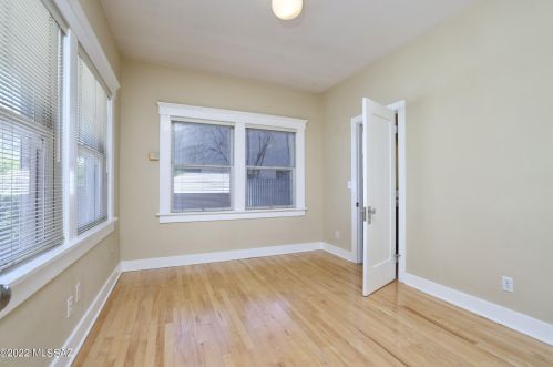 1042 3 Ave, Tucson AZ  85705-7472 exterior