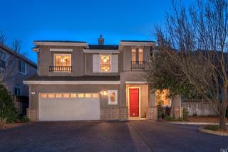 290 Cambridge Ln, Petaluma, CA 94952-7512