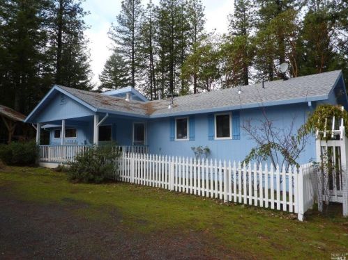 6101 Ridgewood Rd, Willits, CA 95490-7758
