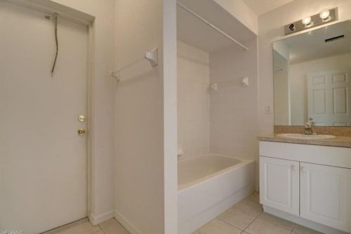 1822 6 Ave, Cape Coral FL  33909-9215 exterior