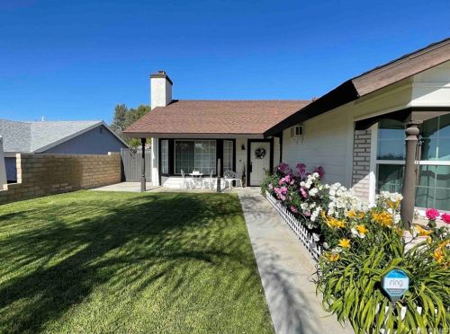 27844 Sumner Ave, Santa Clarita, CA 91350-3619
