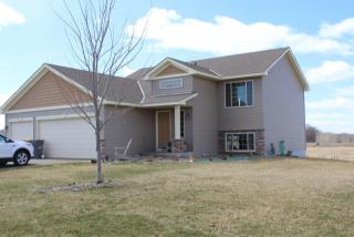 31754 Meadowlark Ln, Lindstrom MN  55045-8450 exterior