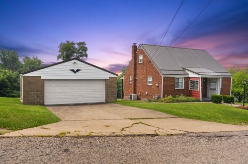 2216 High St, Glassport, PA 15045-1015