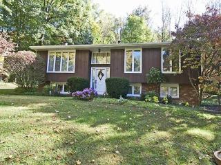410 Davis School Rd, Washington, PA 15301-9662