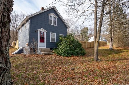 490 Boston Post Rd, Waterford, CT 06385-1130