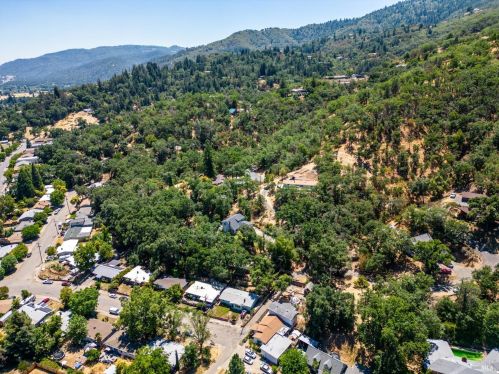 380 Jefferson Ln, Ukiah CA  95482-6618 exterior