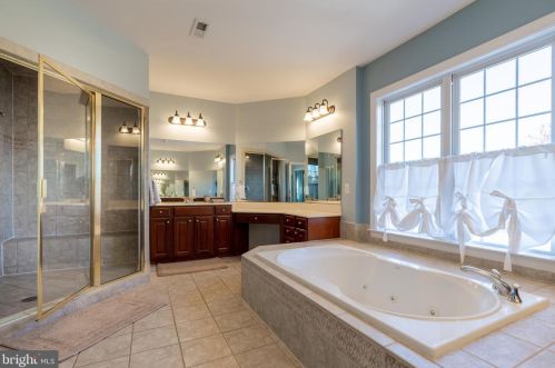 12993 Tory Gate Ct, Haymarket VA  20169-2688 exterior