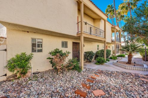 7325 Thornwood Dr, Scottsdale, AZ 85251-1318