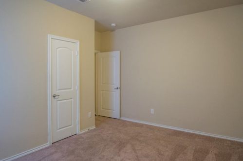 4512 Gunnison Dr, Denton TX  76208 exterior