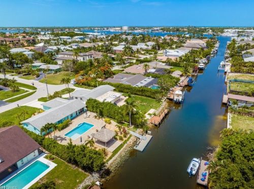 1605 Osprey Ave, Naples FL  34102-3417 exterior