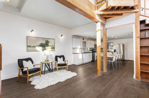 3026 Adeline St, Oakland CA 94608-4412 exterior